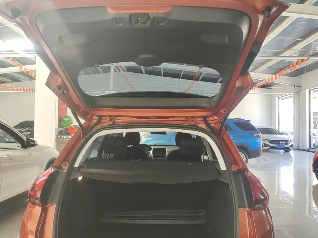 Peugeot 2008 — миниатюра 19