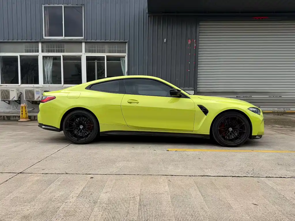 BMW M4 — миниатюра 2