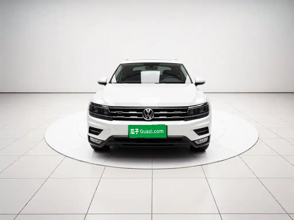Volkswagen Tiguan L — миниатюра 2