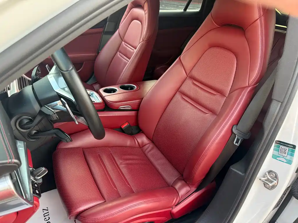 Porsche Panamera — миниатюра 10