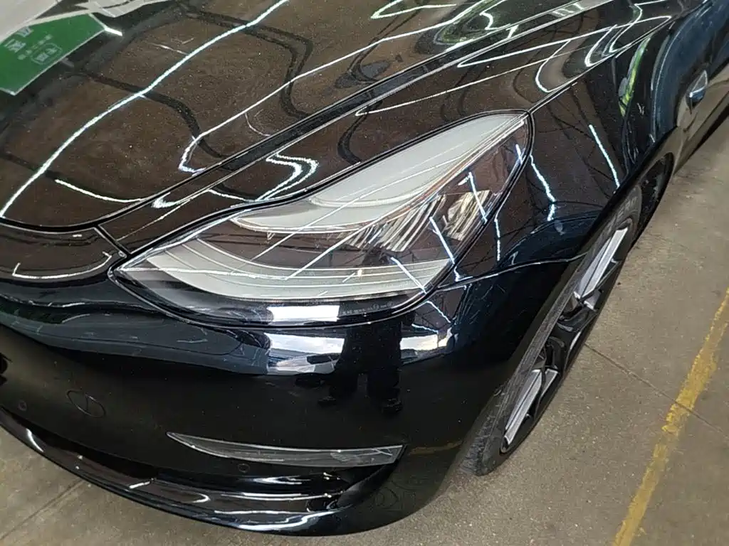 Tesla Model 3 — миниатюра 24