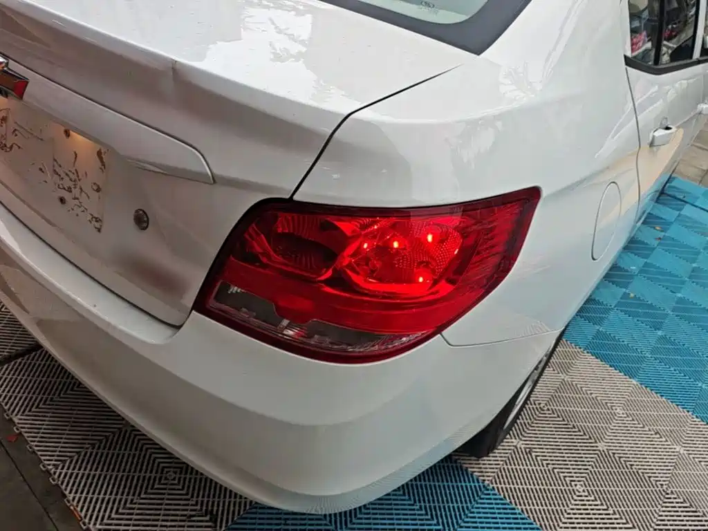 Chevrolet Sail — миниатюра 8