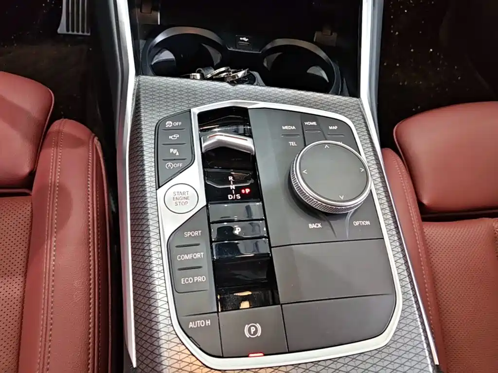BMW 3 Series — миниатюра 14