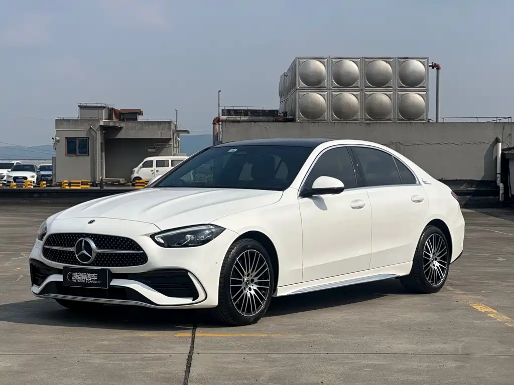Mercedes-Benz C-Class 2024