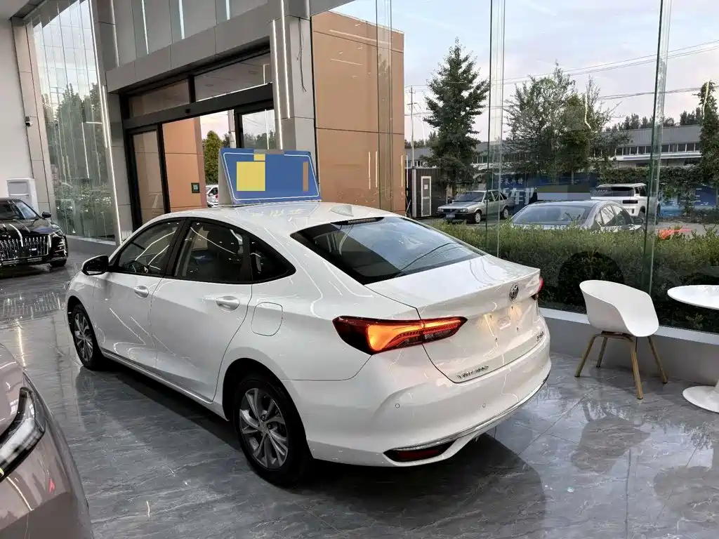 Buick Verano — миниатюра 16