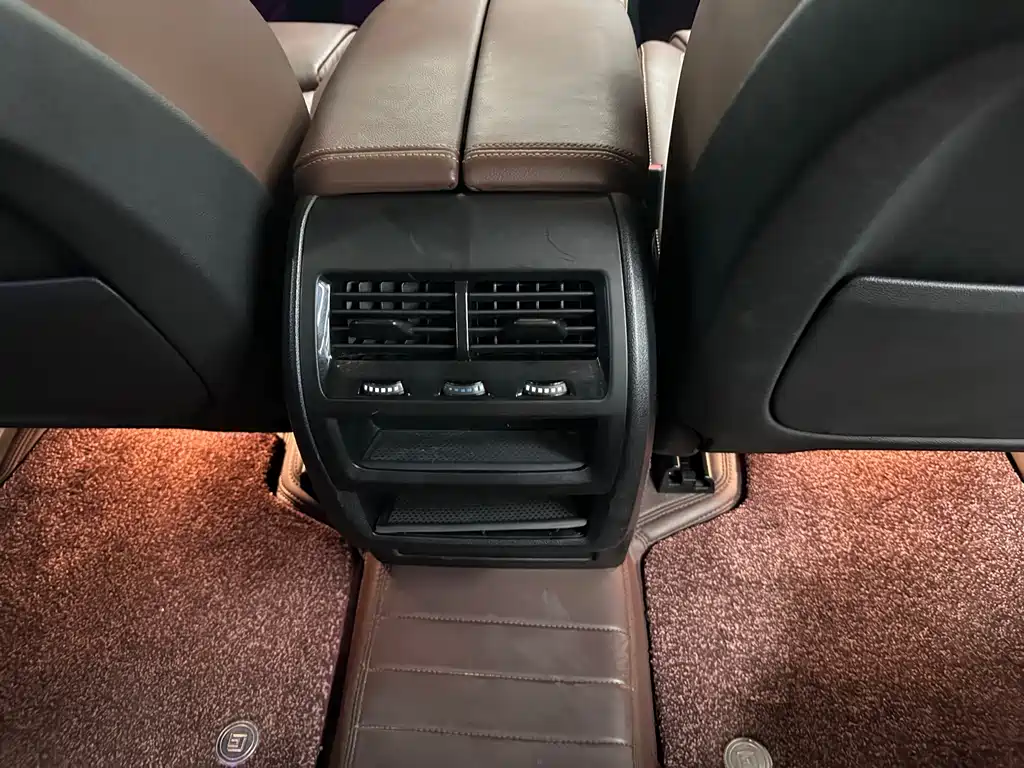 BMW X5 (Import) — миниатюра 12