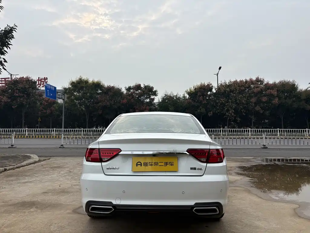 Geely Emgrand GL — миниатюра 4