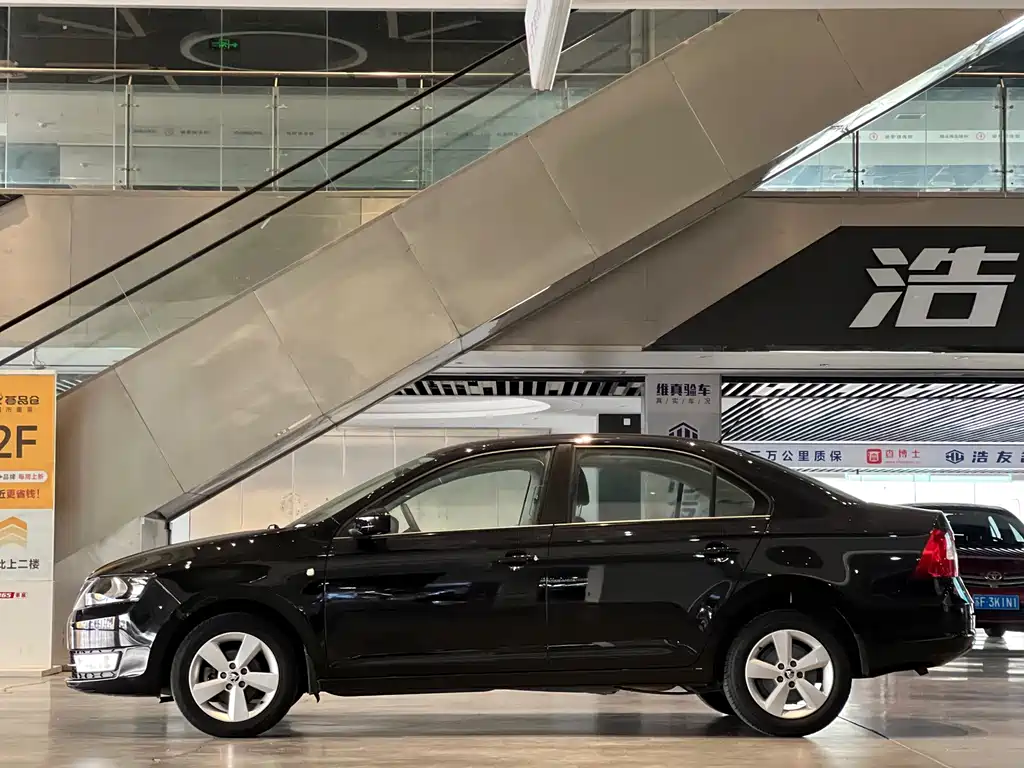 Skoda Rapid — миниатюра 19