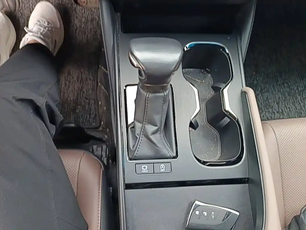 Lexus ES — миниатюра 14