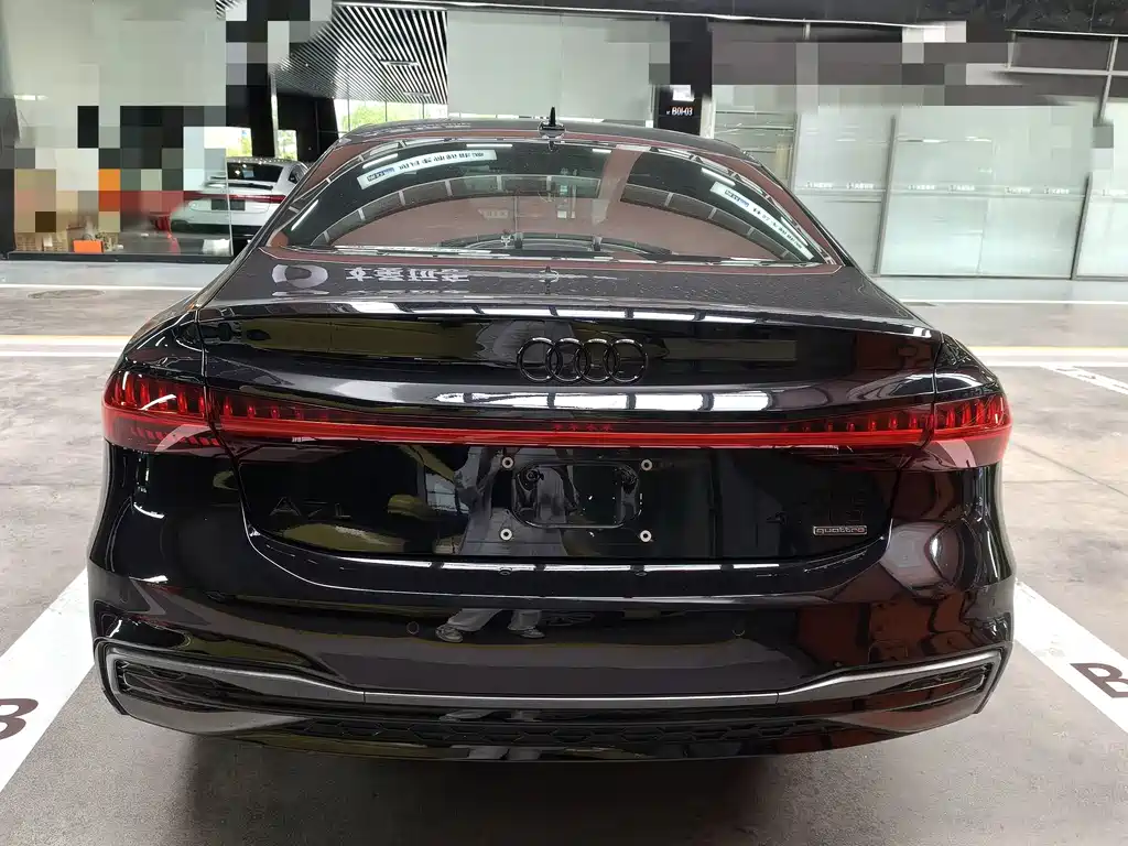Audi A7L — миниатюра 15