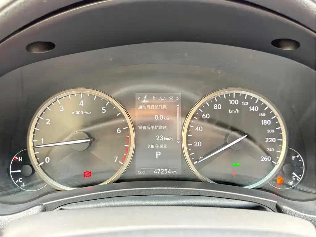 Lexus NX — миниатюра 15