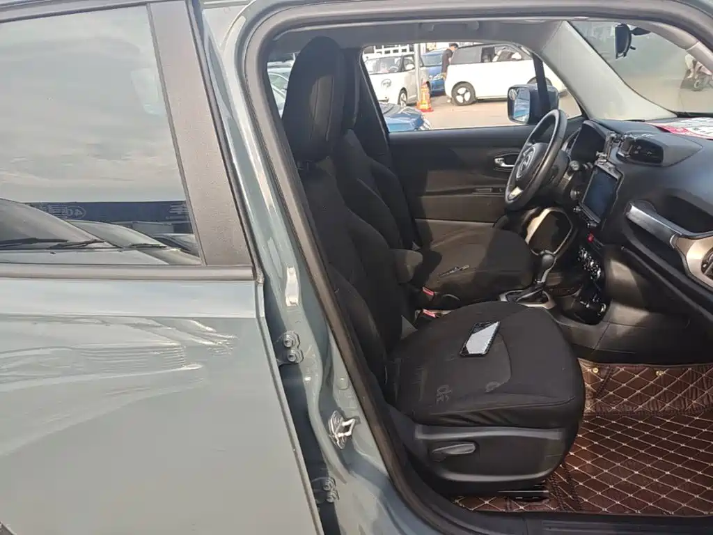 Jeep Renegade — миниатюра 25