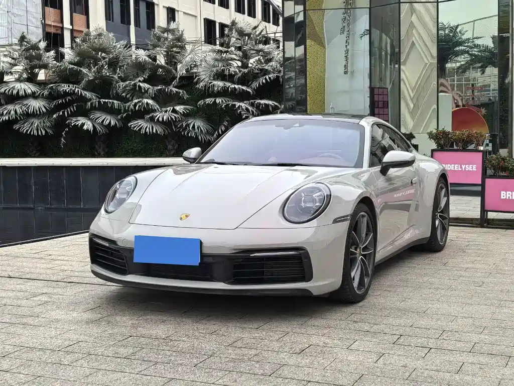 Porsche 911 2020