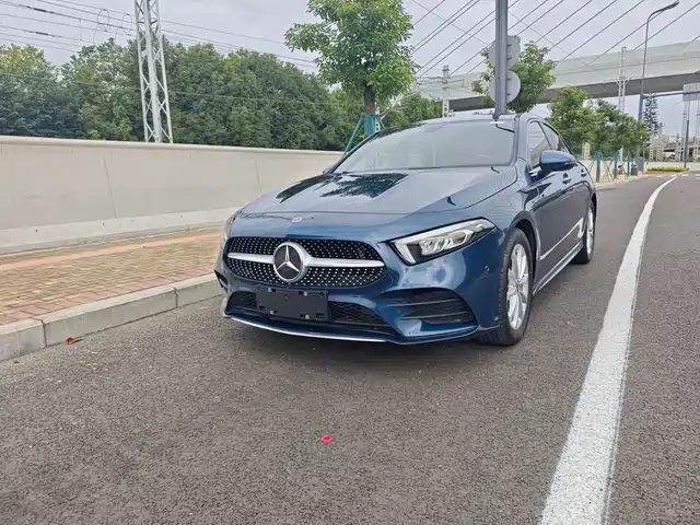 MERCEDES-BENZ  A CLASS 2019
