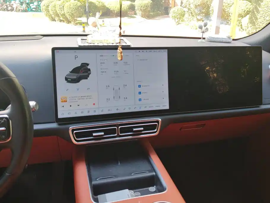Li Auto Li L8 — миниатюра 13