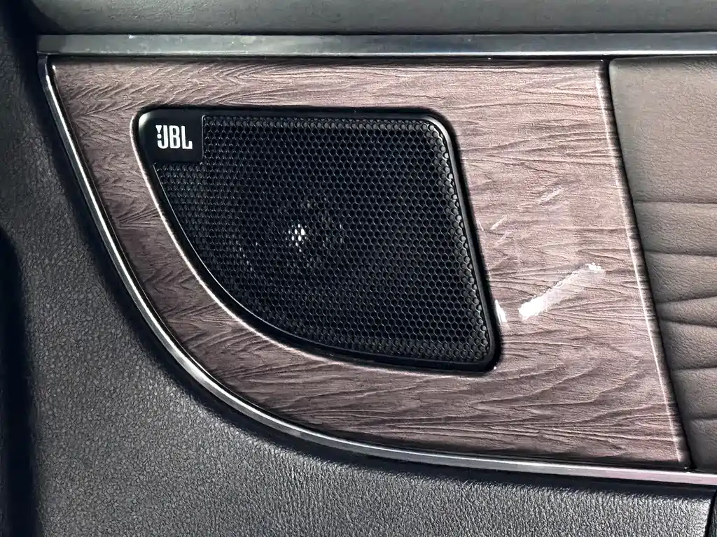 Toyota Alphard — фотографии объявления, Фото 27