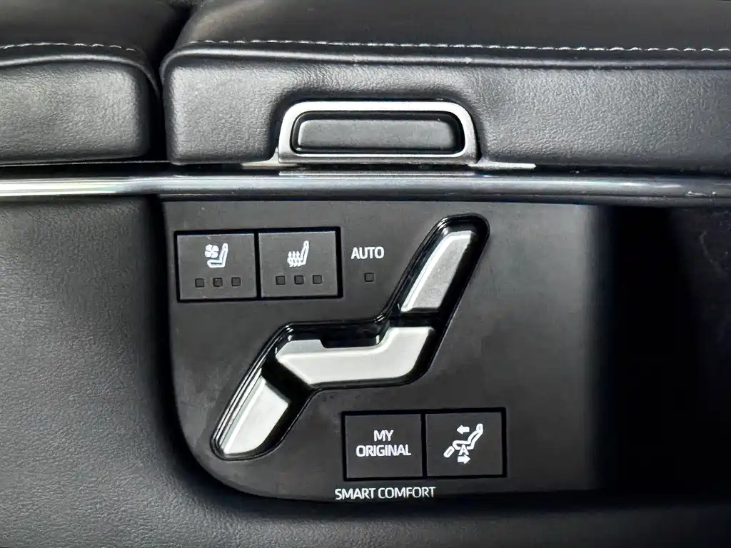 Toyota Alphard — фотографии объявления, Фото 36