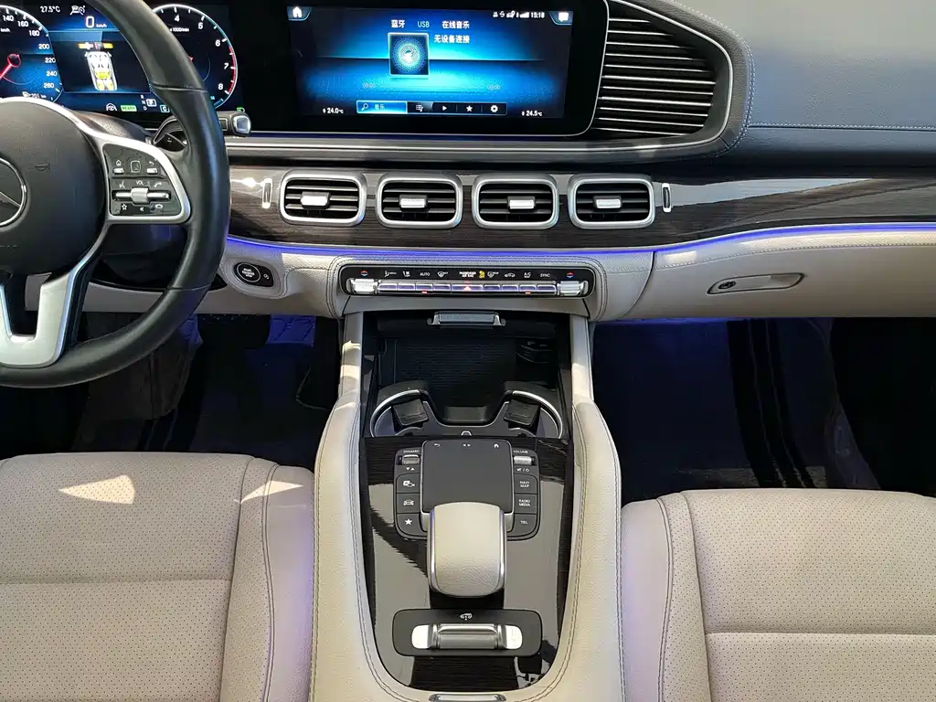 Mercedes-Benz GLS — миниатюра 8