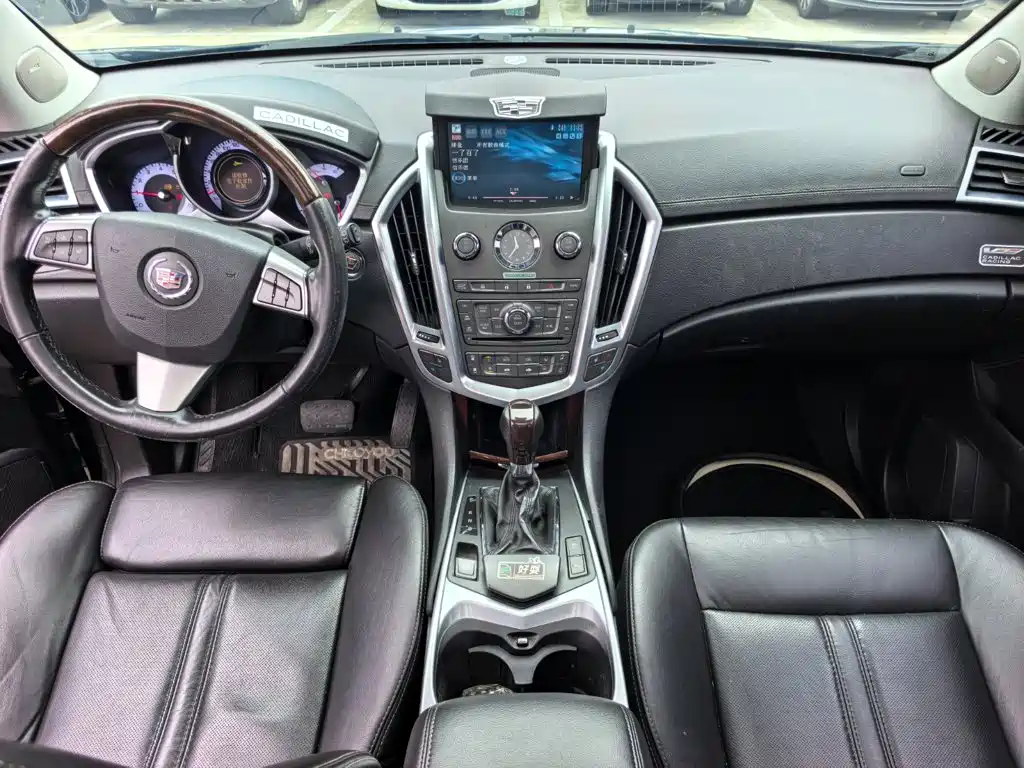 Cadillac SRX — миниатюра 10