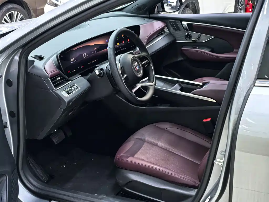 Buick LaCrosse — миниатюра 7