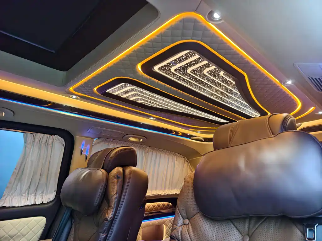 Mercedes-Benz Vito 2020 2.0T 7 мест
