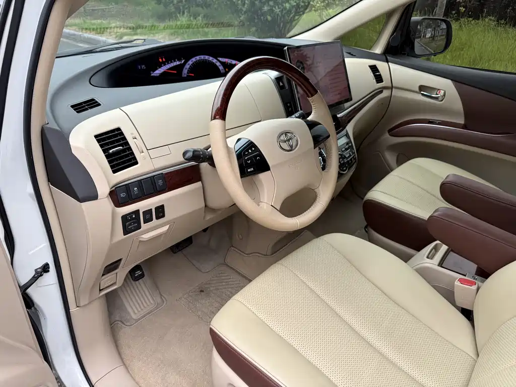 Toyota Previa — миниатюра 17