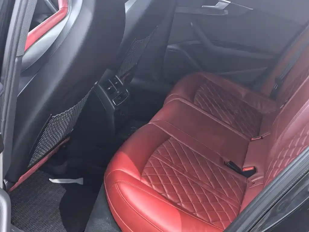Audi S4 — миниатюра 11