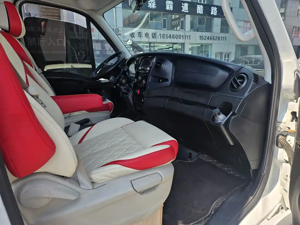 IVECO Ousheng — миниатюра 13