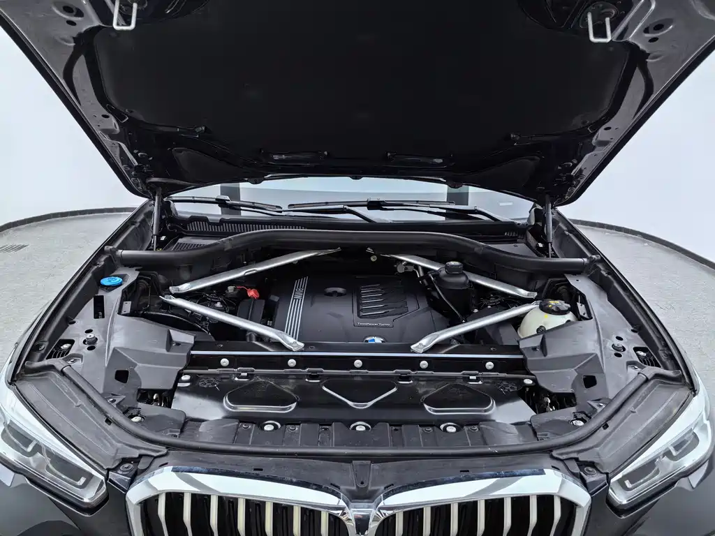 BMW X5 2021 xDrive40i M Sport