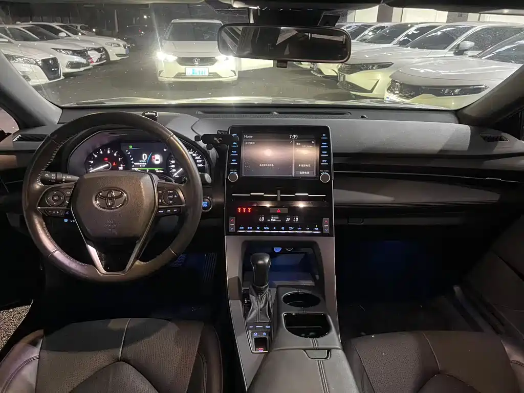 Toyota Avalon — миниатюра 8