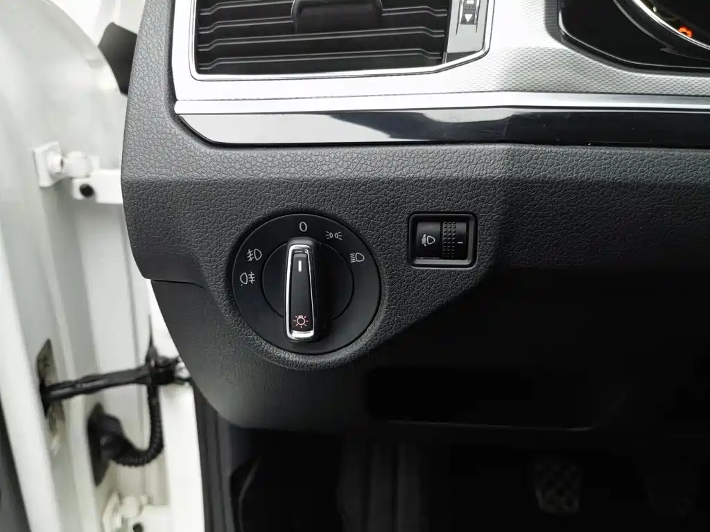 Volkswagen Bora — миниатюра 21