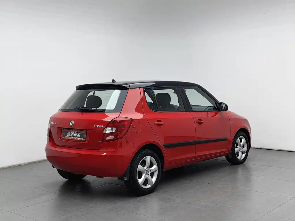 Skoda Fabia — миниатюра 2