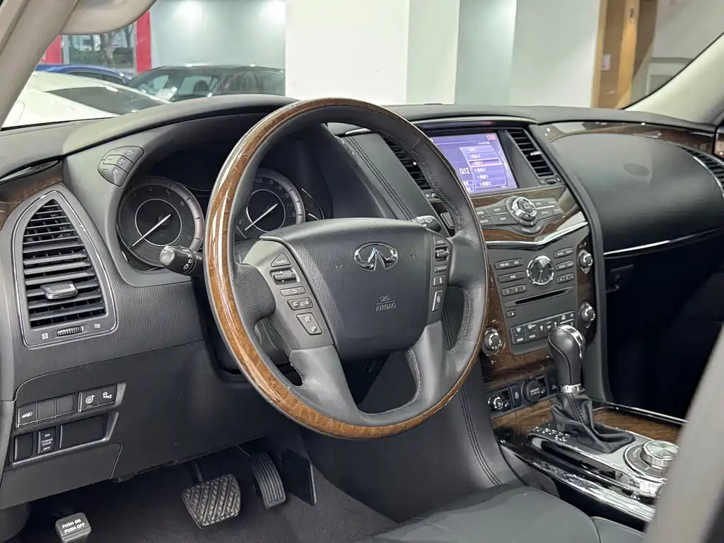 Infiniti QX80 — миниатюра 10