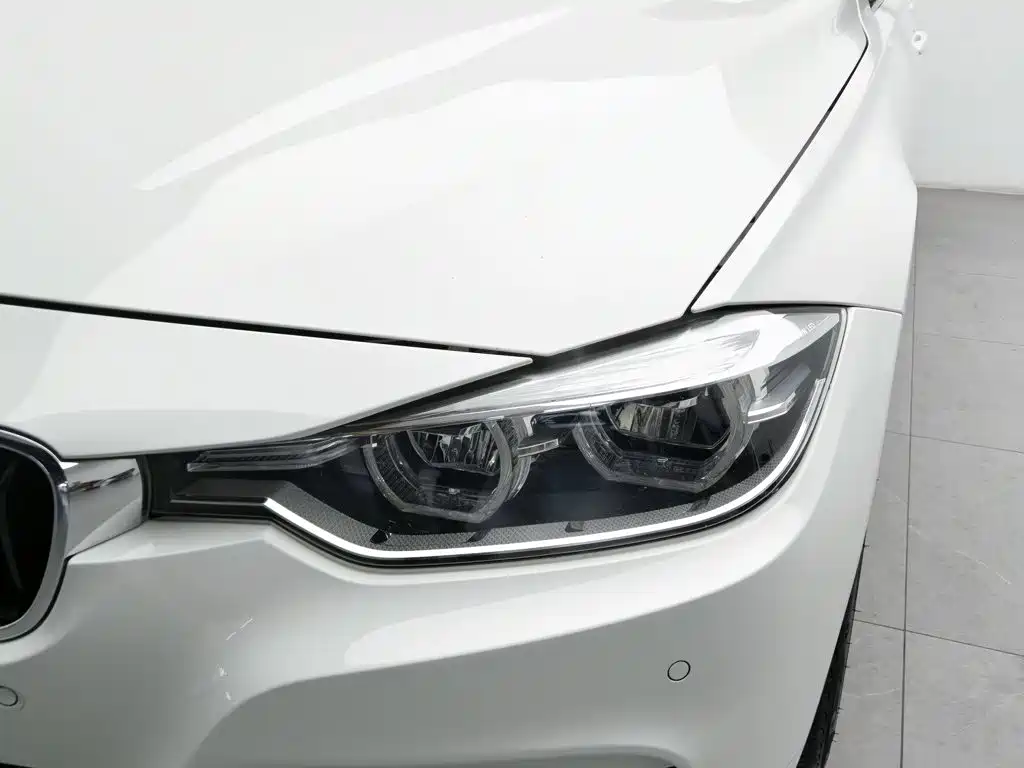 BMW 3 Series — миниатюра 7