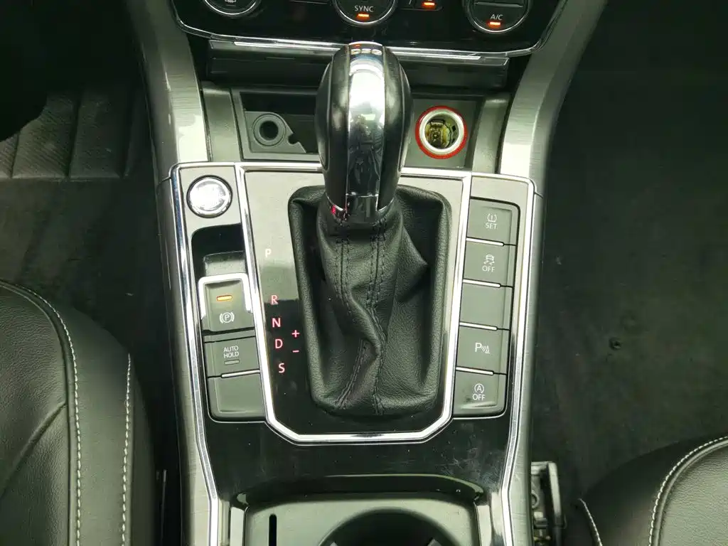 Volkswagen Passat — миниатюра 13