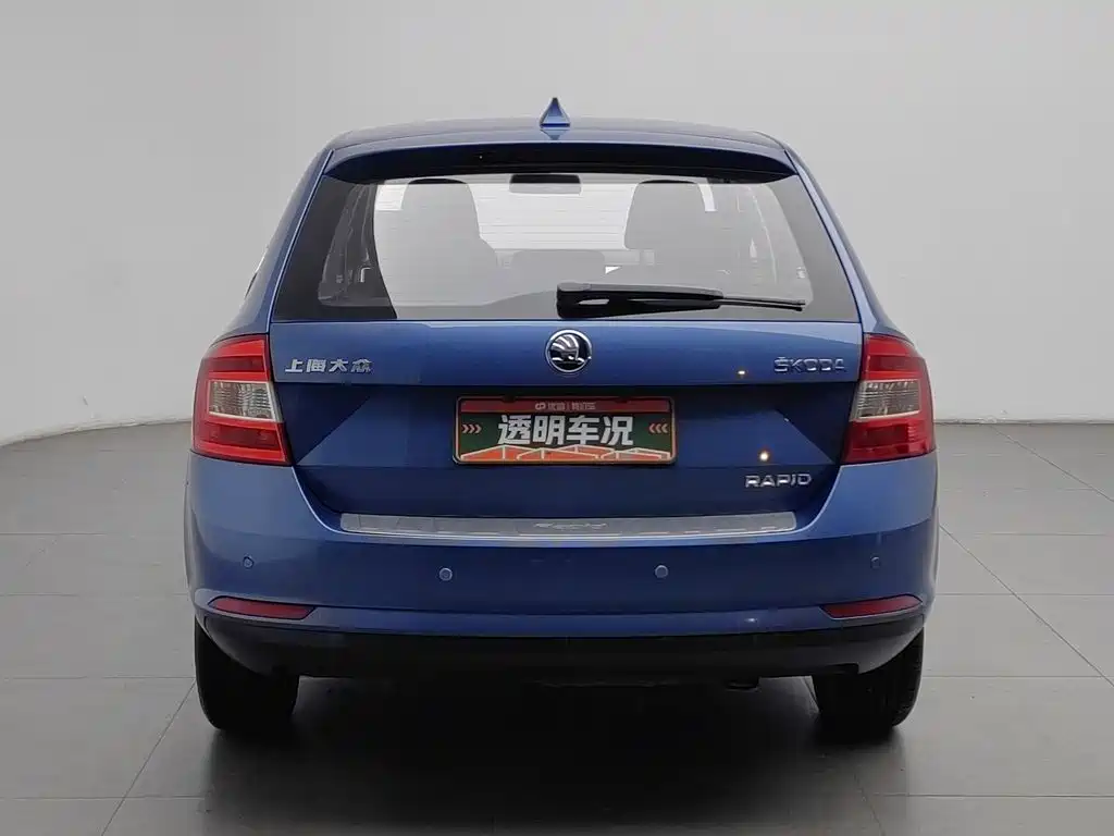 Skoda Rapid Spaceback — миниатюра 4
