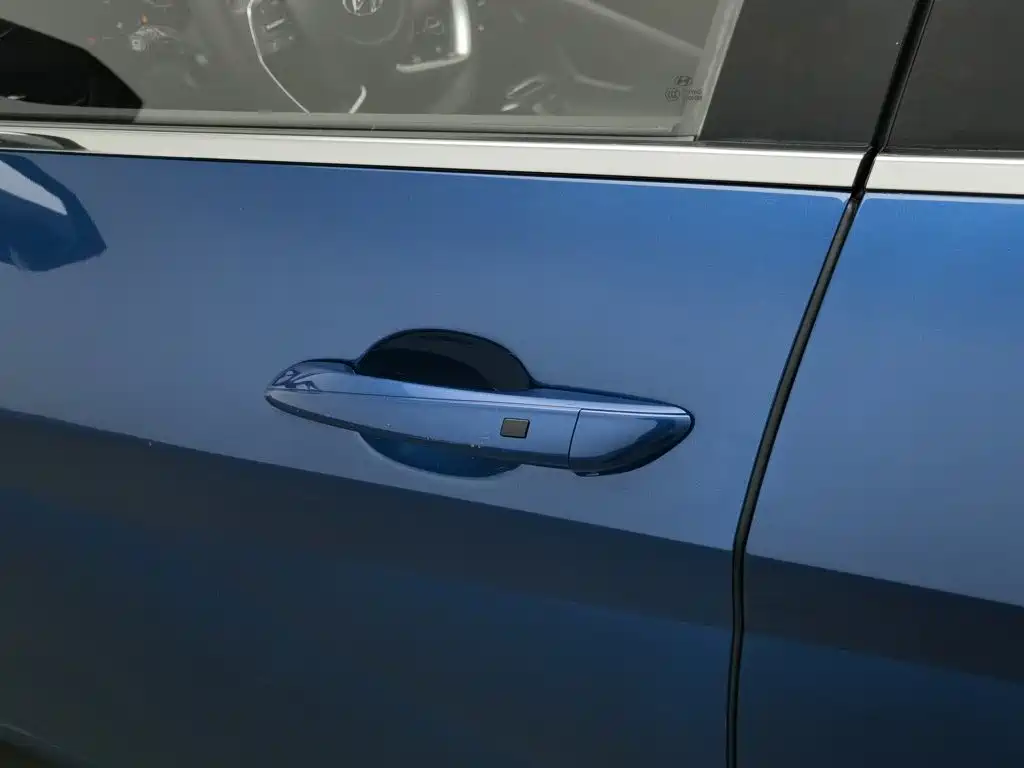 Hyundai Elantra — миниатюра 18