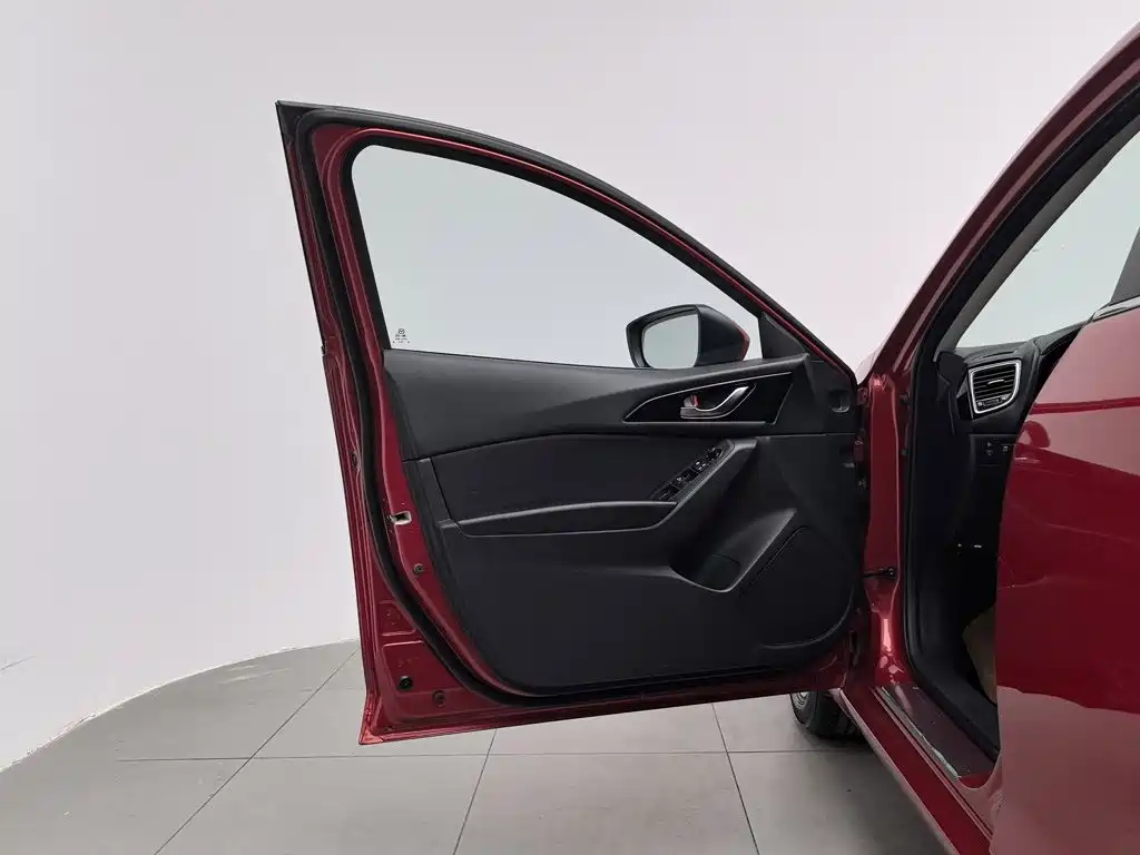 Mazda 3 Axela — миниатюра 8