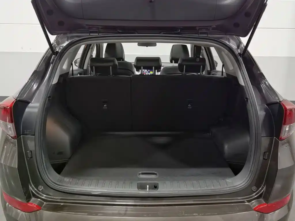Hyundai Tucson — миниатюра 16