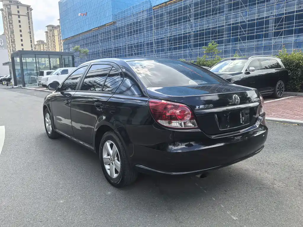 Volkswagen Lavida — миниатюра 10