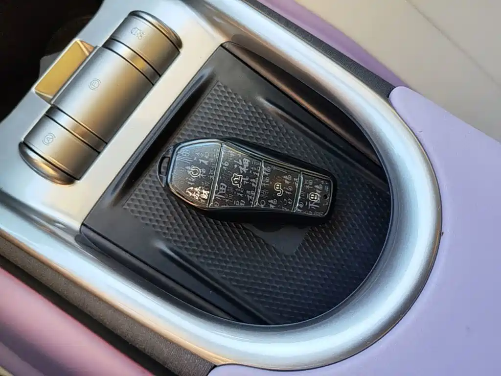BYD Dolphin — миниатюра 9