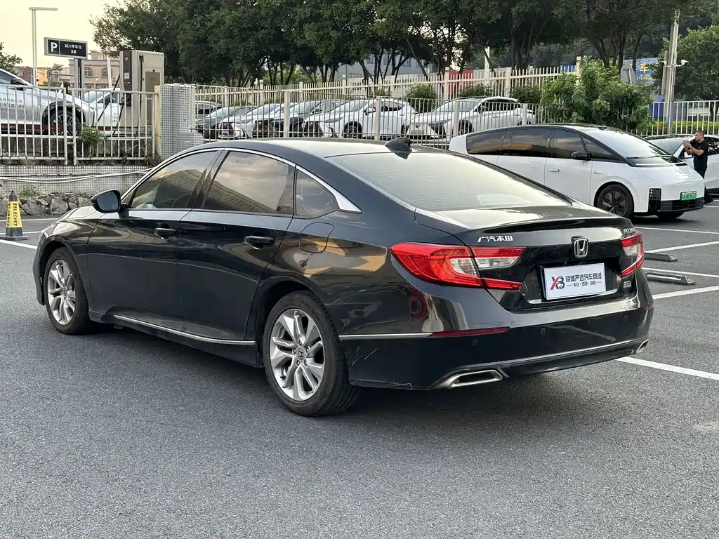 Honda Accord — миниатюра 4