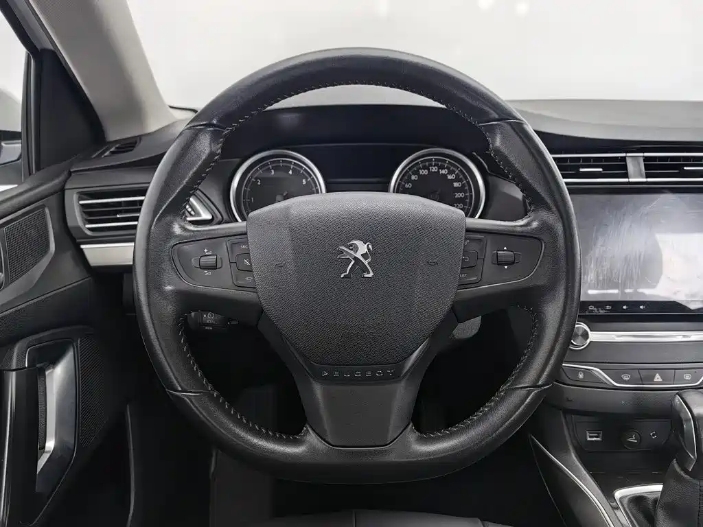 Peugeot 408 — миниатюра 11