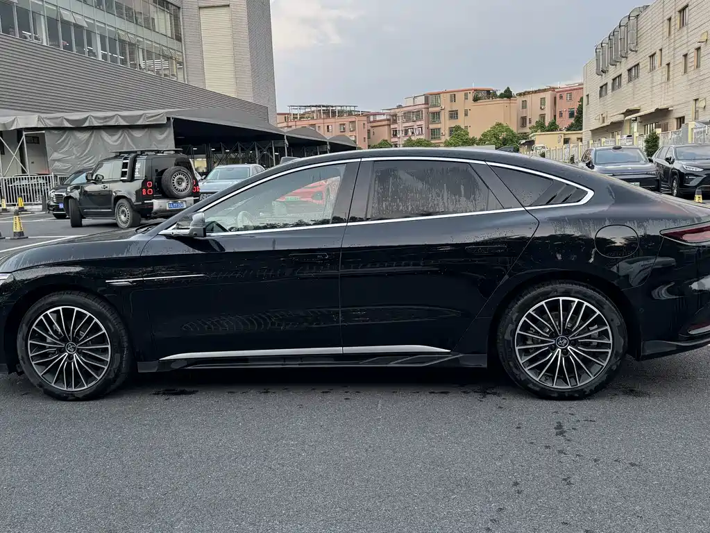 BYD Han — миниатюра 5