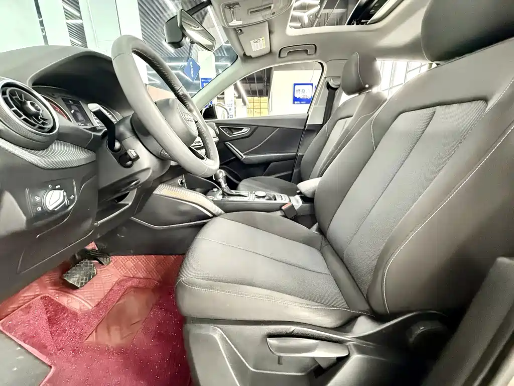 Audi Q2L — миниатюра 5