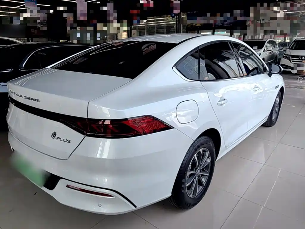 BYD Qin Plus PLUS 2023 Champion DM-i 55KM Lead