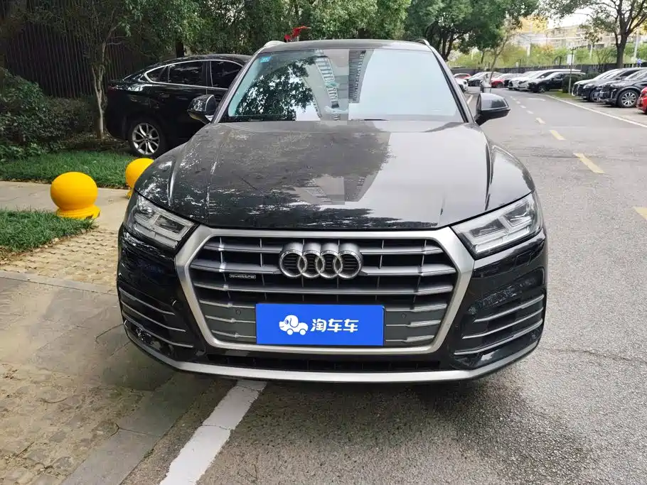Audi Q5L — миниатюра 2