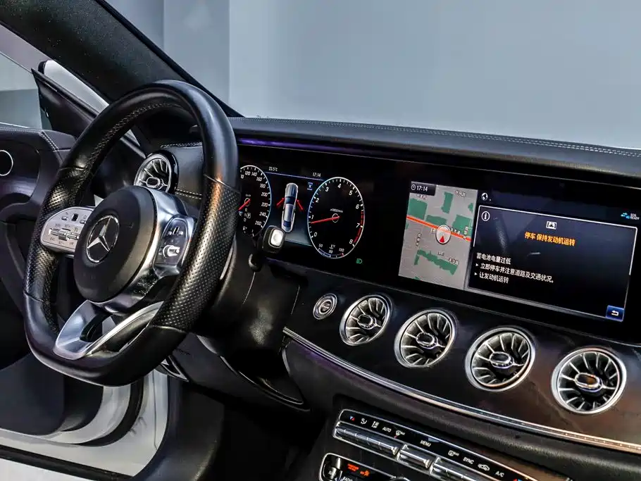 Mercedes-Benz E-Class (Import) — миниатюра 27