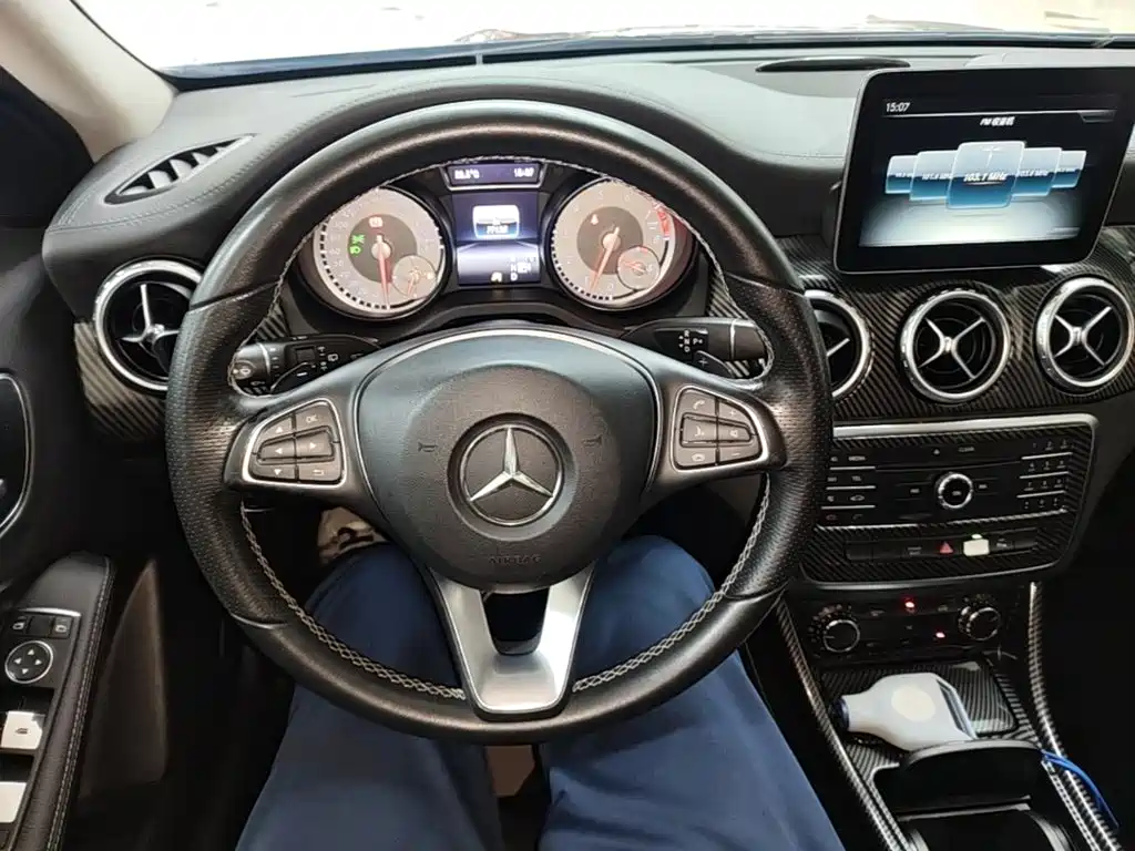 Mercedes-Benz GLA — миниатюра 11