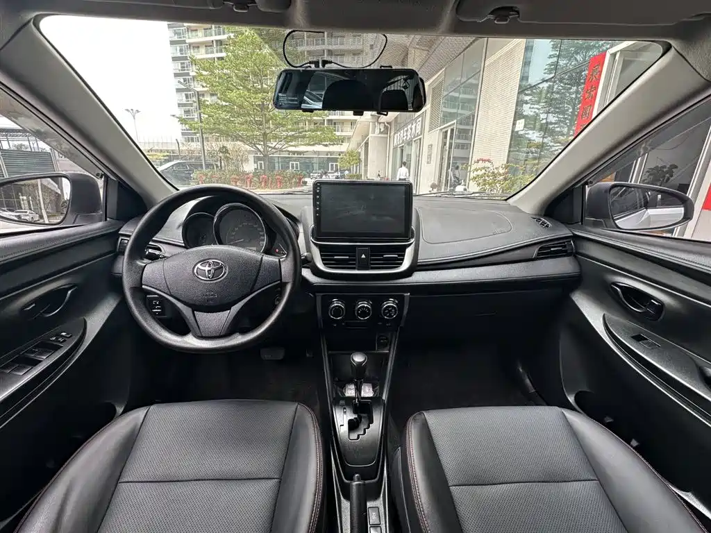 TOYOTA YARIS L ZHIXUAN